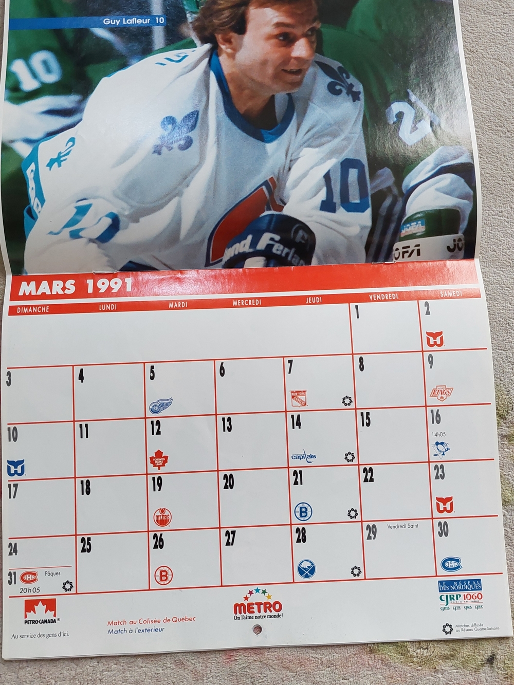 Metro Hockey Wall Calendar in White, Red & Blue